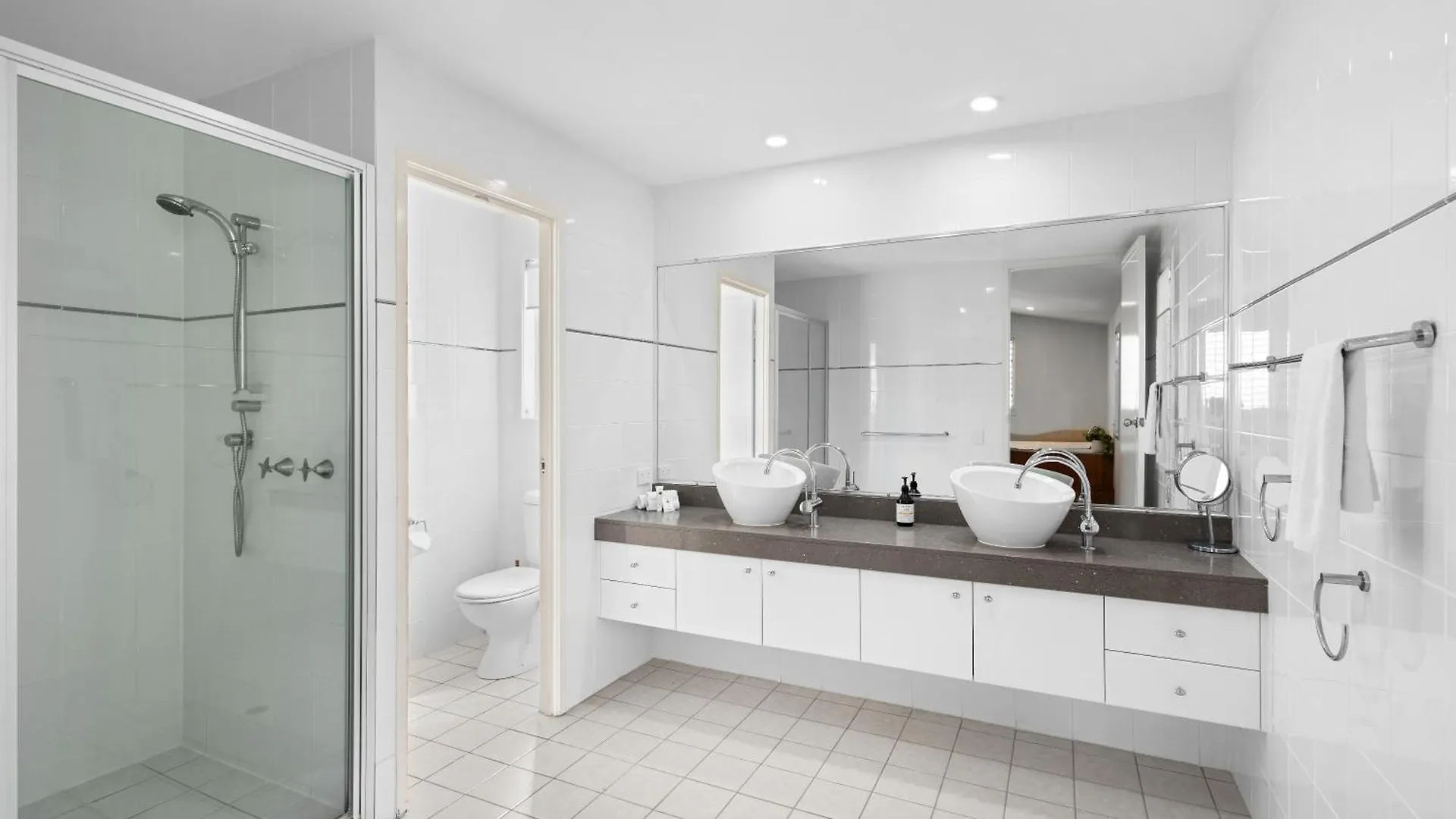 מודג'ימבה Beecheyana North - Beach Villa With Heated Pool